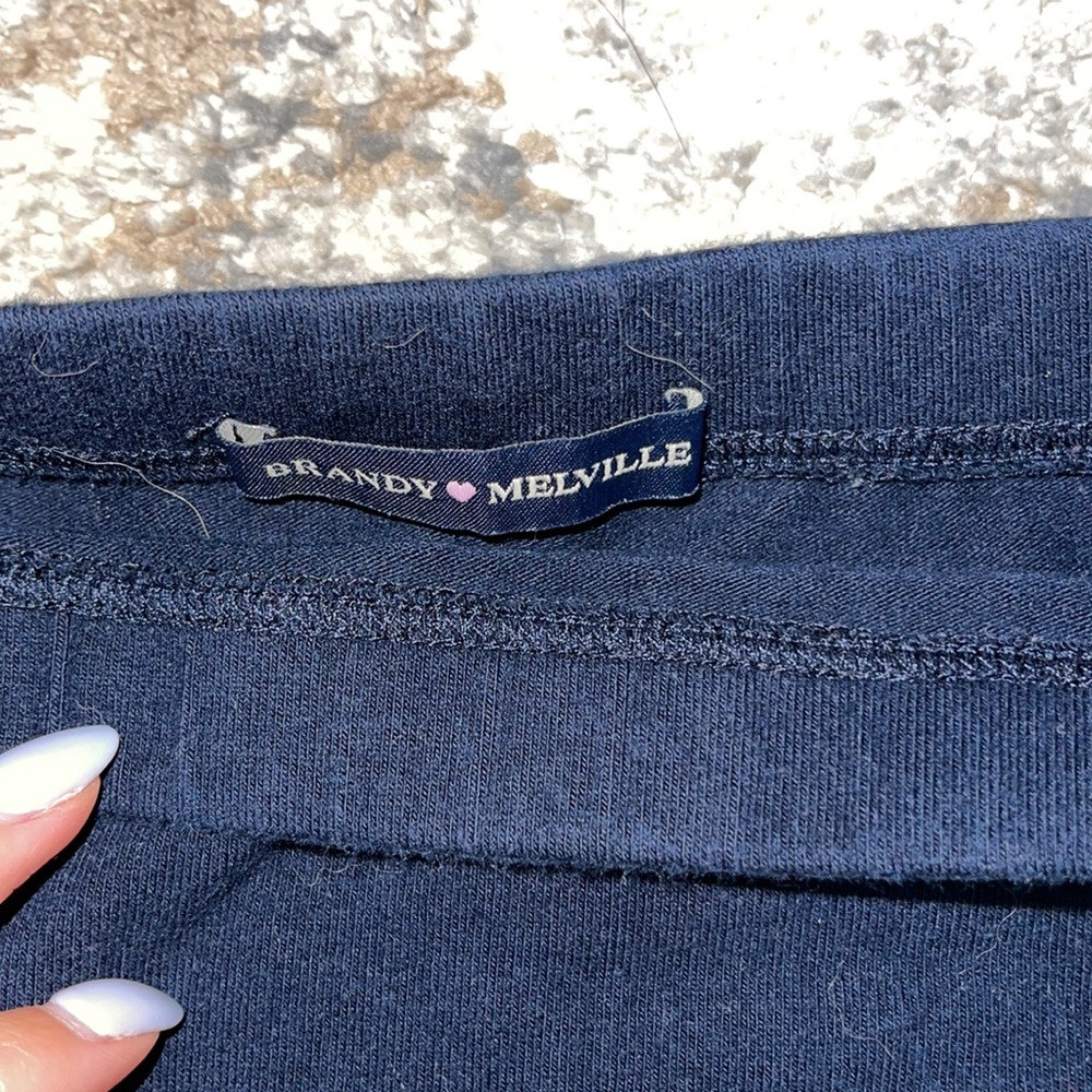 SHORTS - Picture 2 of 2